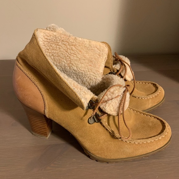 Kelly & Katie “Roxy” Suede Sherpa Booties - Women’s Size 7 - Picture 5 of 6